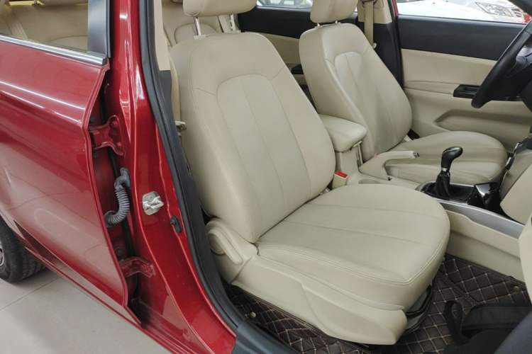 Used CHANGAN Eado 2015 1.6L Manual Luxury Model China V Standard Right Front Seat