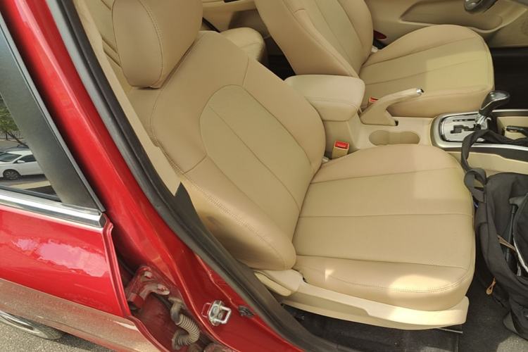 Used CHANGAN Eado 2015 1.6L Automatic Luxury Model Right Front Seat
