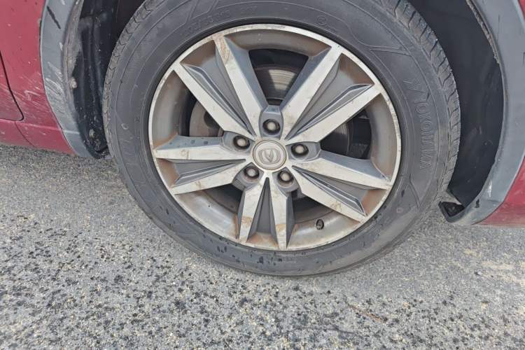 Used CHANGAN Eado 2015 1.6L Automatic Junku Model China V Standard Right Front Wheel Hub