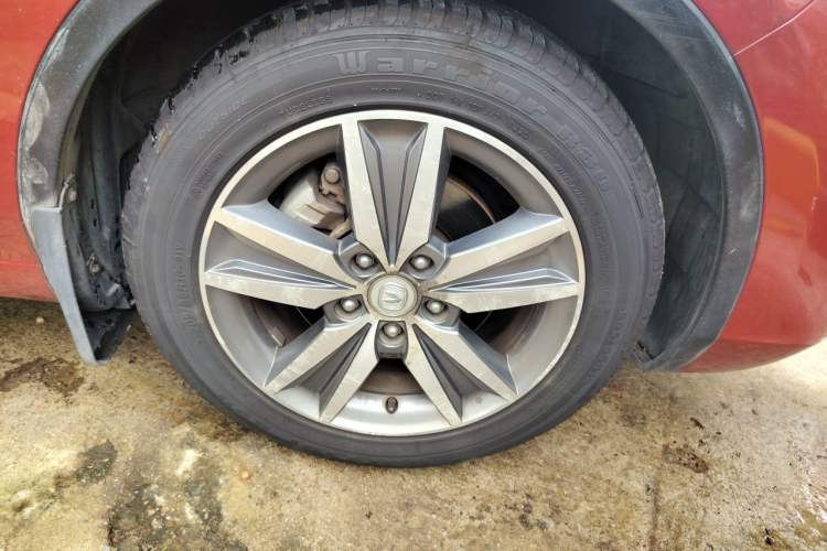 Used CHANGAN Eado 2015 1.6L Manual Junku Model China V Standard Right Front Wheel Hub