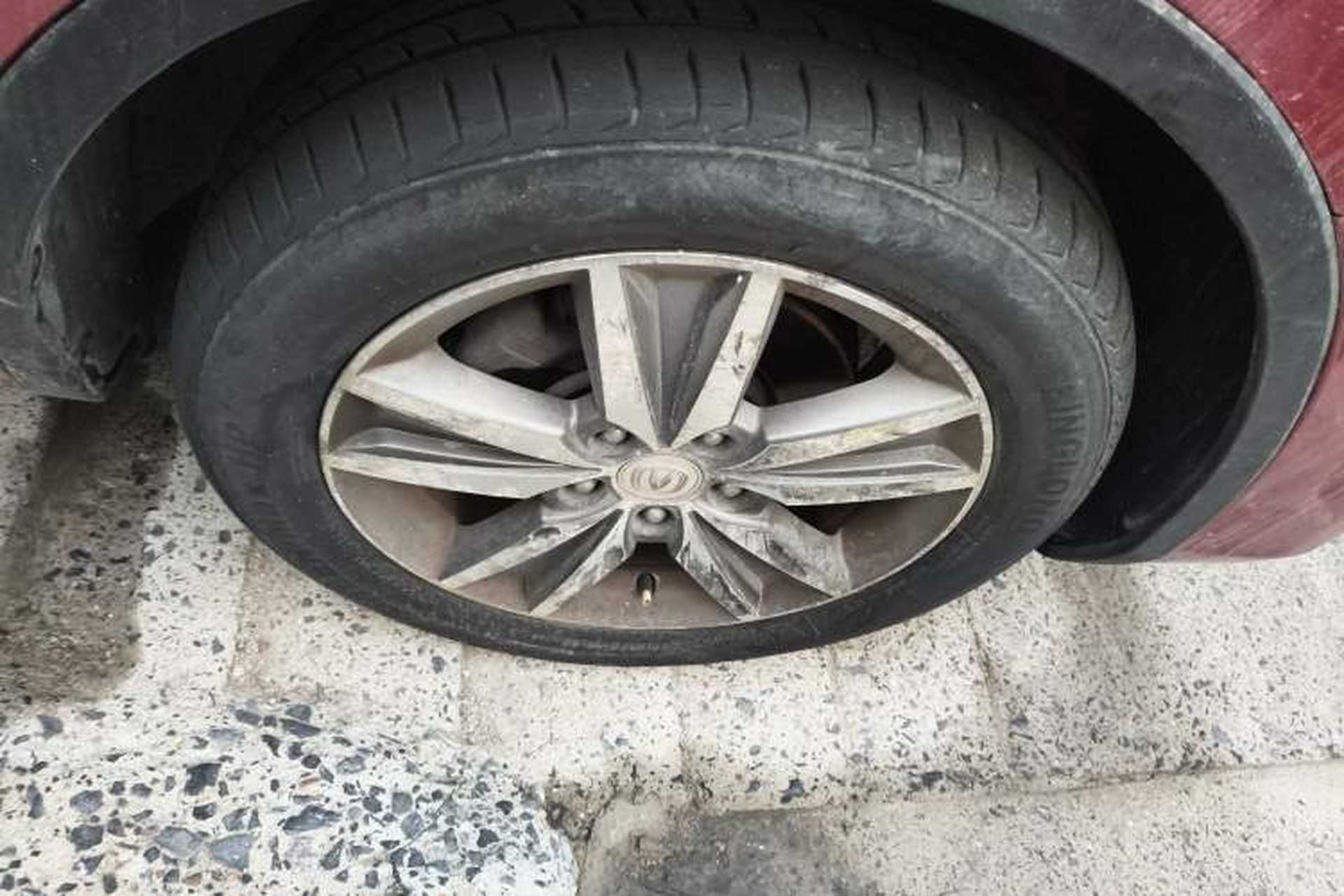Used CHANGAN Eado 2015 1.6L Automatic Junku Model China IV Standard Right Front Wheel Hub