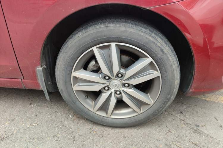 Used CHANGAN Eado 2015 1.6L Manual Luxury Model China V Standard Right Front Wheel Hub