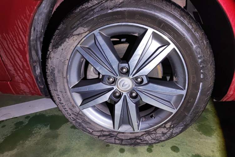 Used CHANGAN Eado 2015 1.6L Manual Luxury Model China IV Standard Right Front Wheel Hub