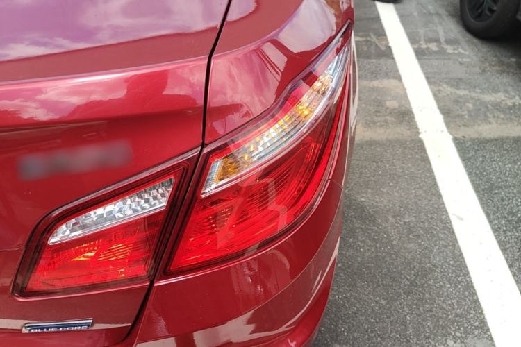 Used CHANGAN Eado 2015 1.6L Automatic Luxury Model Right Rear Taillight