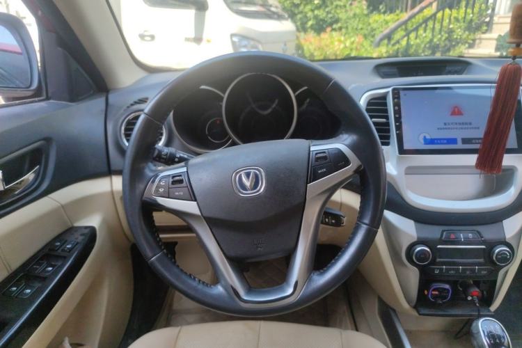 Used CHANGAN Eado 2015 1.6L Manual Luxury Model China V Standard Steering Wheel