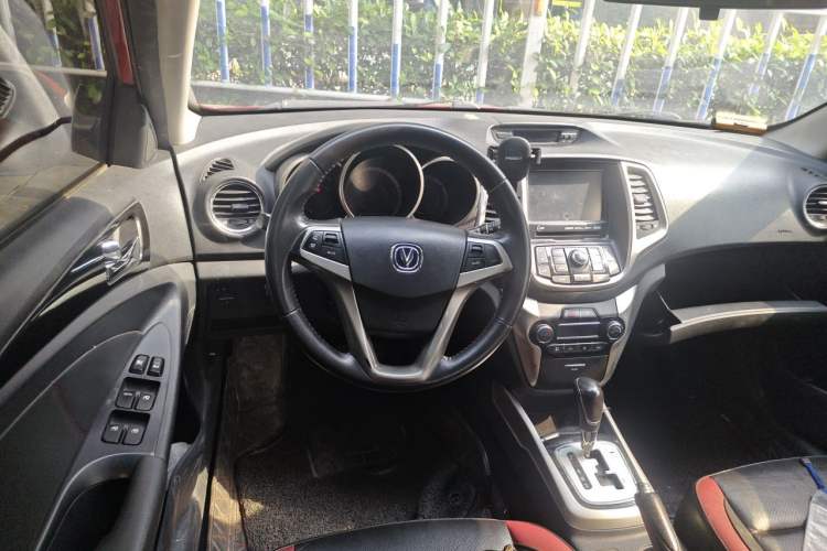 Used CHANGAN Eado 2015 1.6L Automatic Junku Model China V Standard Steering Wheel