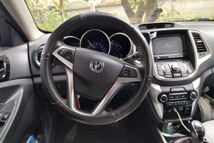 Used CHANGAN Eado 2015 1.6L Manual Junku Model China V Standard Steering Wheel