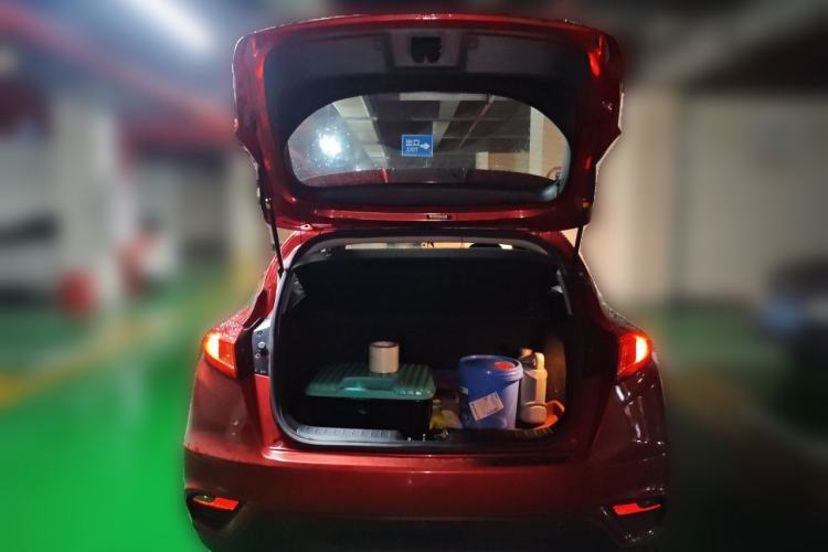 Used CHANGAN Eado 2015 1.6L Manual ZhiKu Model China IV Standard Trunk