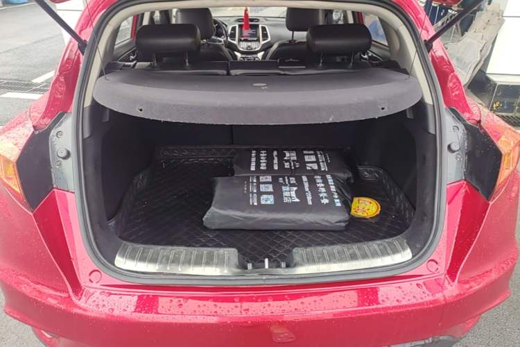 Used CHANGAN Eado 2015 1.6L Automatic Junku Model China IV Standard Trunk