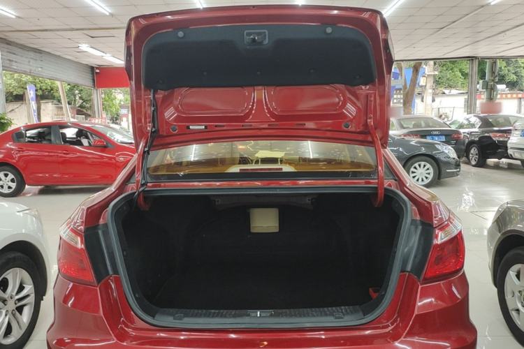 Used CHANGAN Eado 2015 1.6L Manual Luxury Model China V Standard Trunk