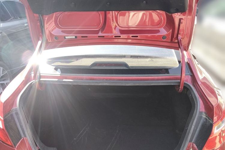 Used CHANGAN Eado 2015 1.6L Manual Elite Model China IV Standard Trunk