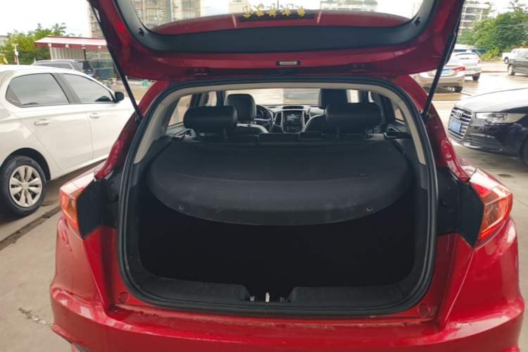 Used CHANGAN Eado 2015 1.6L Automatic Junku Model China IV Standard Trunk