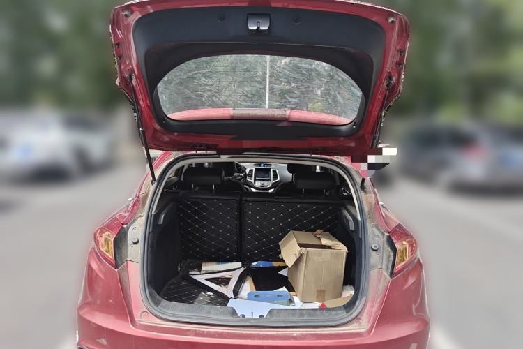 Used CHANGAN Eado 2015 1.6L Manual Junku Model China IV Standard Trunk