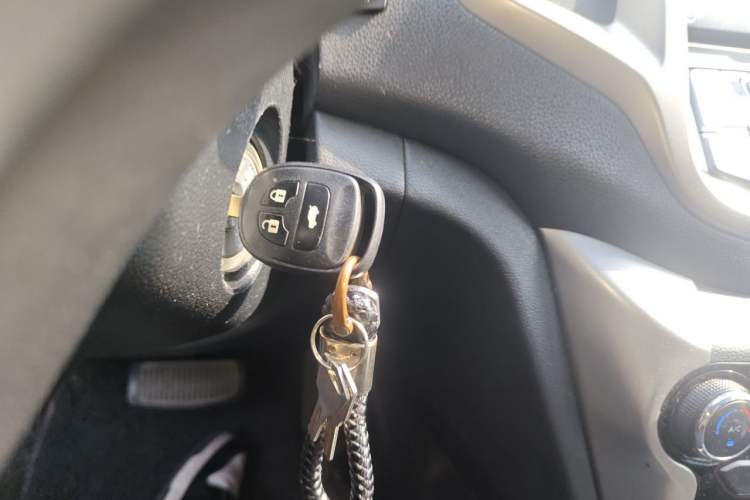 Used CHANGAN Eado 2015 1.6L Automatic Junku Model China V Standard Vehicle Key
