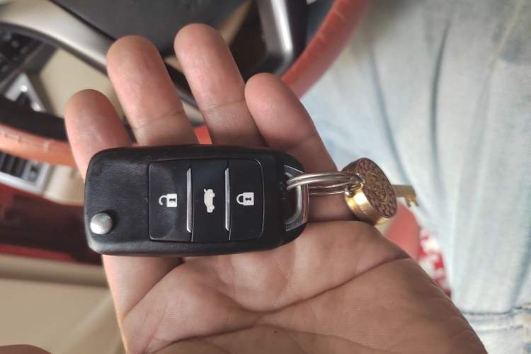 Used CHANGAN Eado 2015 1.6L Manual Elite Model China IV Standard Vehicle Key