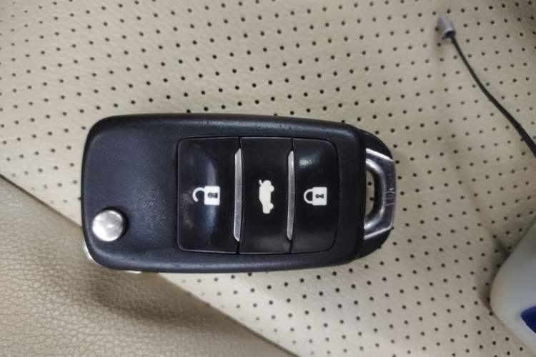 Used CHANGAN Eado 2015 1.6L Manual Luxury Model China V Standard Vehicle Key