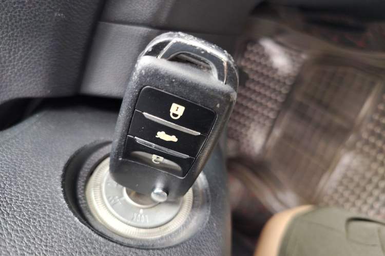 Used CHANGAN Eado 2015 1.6L Manual Junku Model China V Standard Vehicle Key