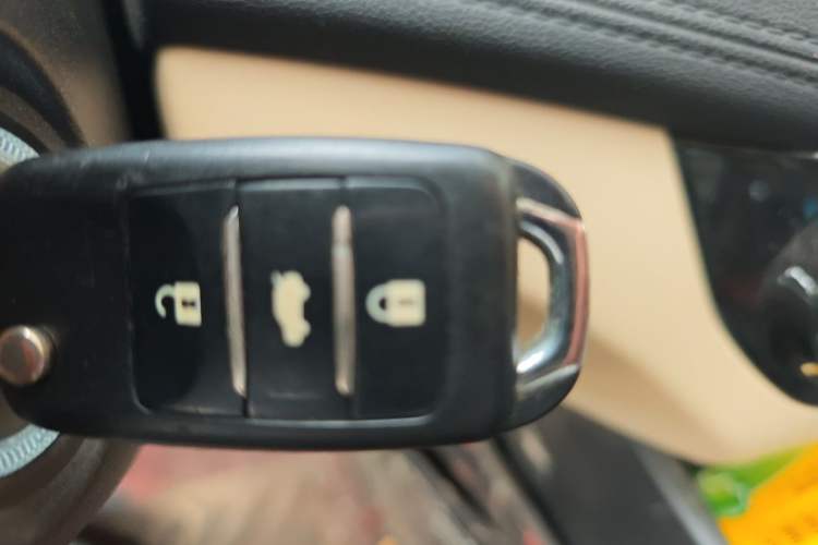 Used CHANGAN Eado 2015 1.6L Manual Luxury Model China IV Standard Vehicle Key