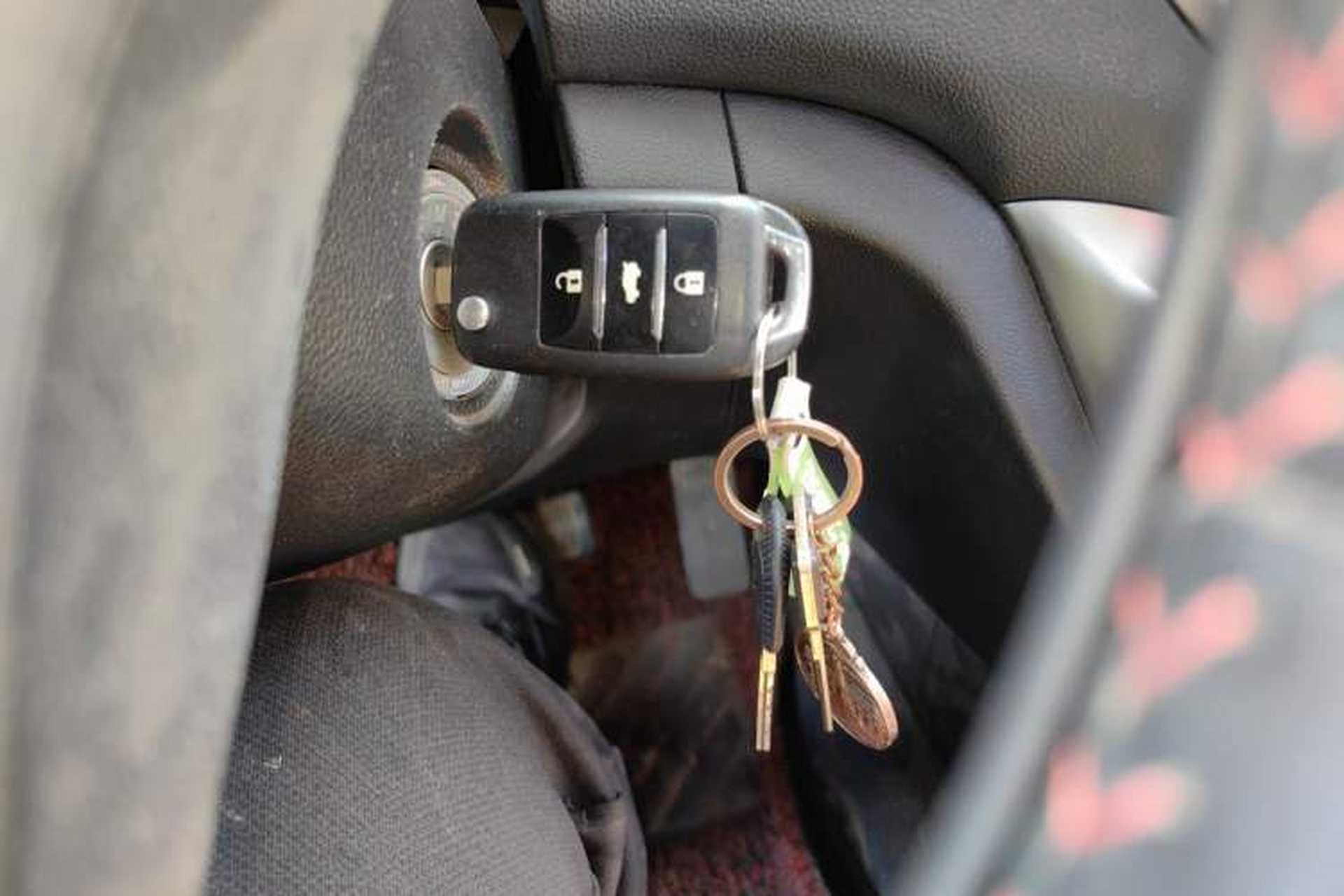 Used CHANGAN Eado 2015 1.6L Automatic Junku Model China IV Standard Vehicle Key