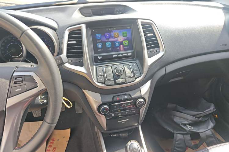 Used CHANGAN Eado 2015 1.6L Manual Junku Model China IV Standard Audio And AC Panel