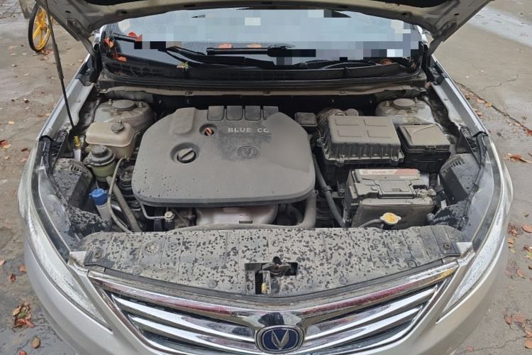 Used CHANGAN Eado 2015 1.6L Manual Luxury Model China IV Standard Engine Bay