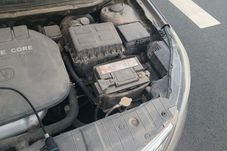 Used CHANGAN Eado 2015 1.6L Manual Flagship Model Engine Bay Left