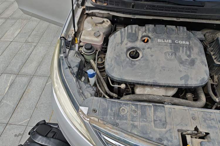 Used CHANGAN Eado 2015 1.6L Manual Flagship Model Engine Bay Right