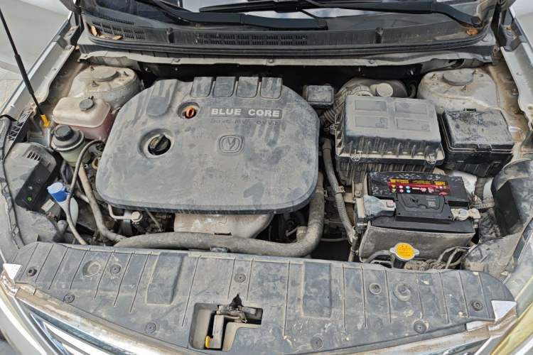 Used CHANGAN Eado 2015 1.6L Manual Flagship Model Engine Bay