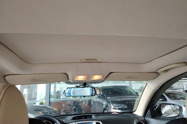 Used CHANGAN Eado 2015 1.6L Automatic Luxury Model Headliner