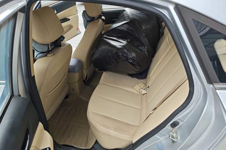 Used CHANGAN Eado 2015 1.6L Manual Flagship Model Left Rear Seat