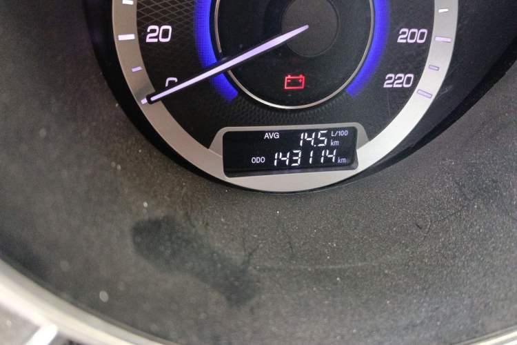 Used CHANGAN Eado 2015 1.6L Manual Luxury Model China V Standard Odometer Close Up