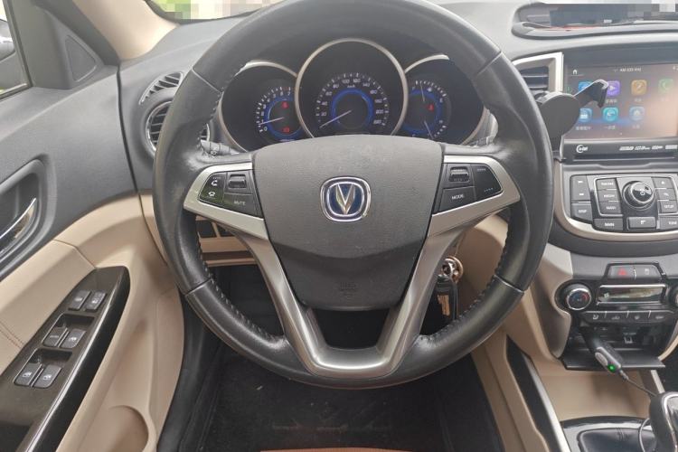 Used CHANGAN Eado 2015 1.6L Manual Luxury Model China V Standard Steering Wheel