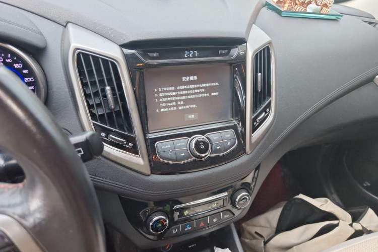 Used CHANGAN Eado 2015 1.6L Automatic Junku Model China V Standard Audio And AC Panel
