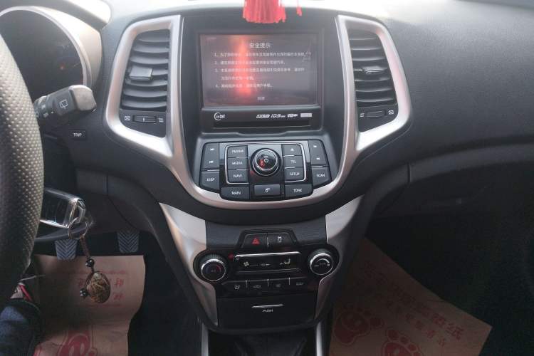Used CHANGAN Eado 2015 1.6L Manual Junku Model China V Standard Audio And AC Panel