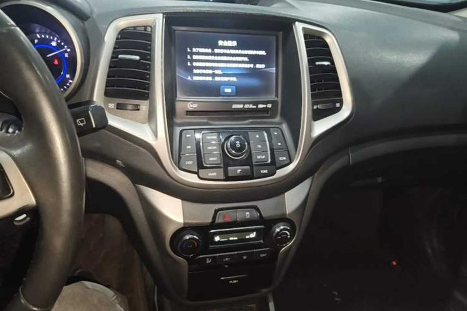 Used CHANGAN Eado 2015 1.6L Manual ZhiKu Model China IV Standard Audio And AC Panel