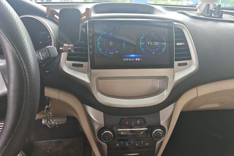Used CHANGAN Eado 2015 1.6L Automatic Luxury Model Audio And AC Panel