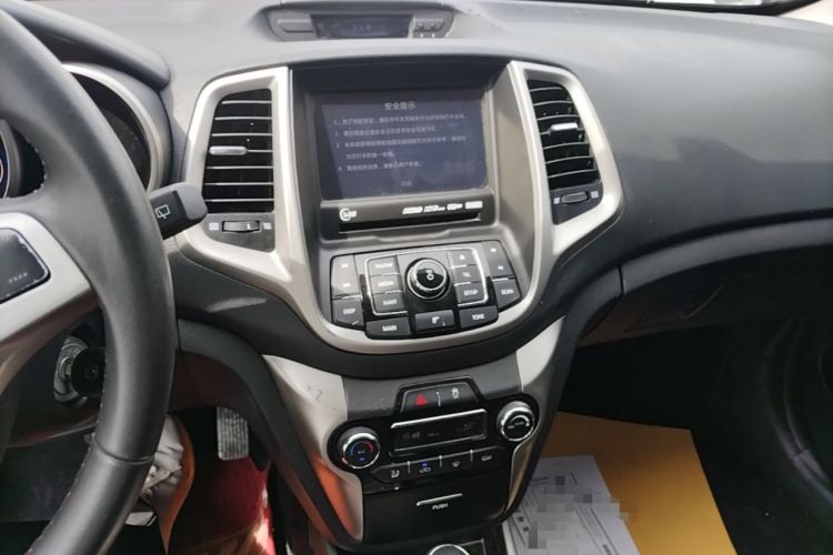 Used CHANGAN Eado 2015 1.6L Automatic Junku Model China IV Standard Audio And AC Panel