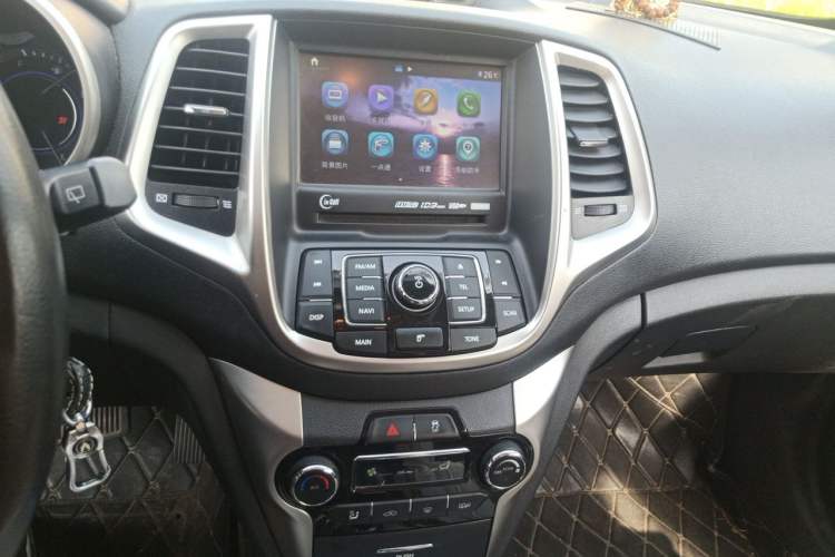Used CHANGAN Eado 2015 1.6L Automatic Junku Model China V Standard Audio And AC Panel