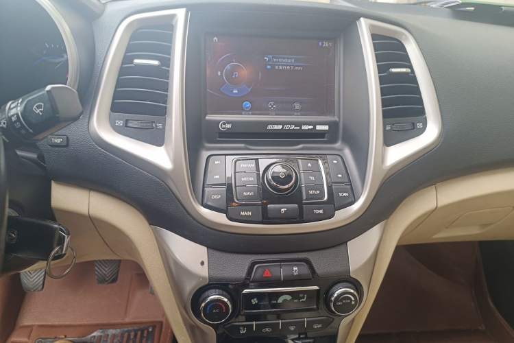 Used CHANGAN Eado 2015 1.6L Manual Flagship Model Audio And AC Panel