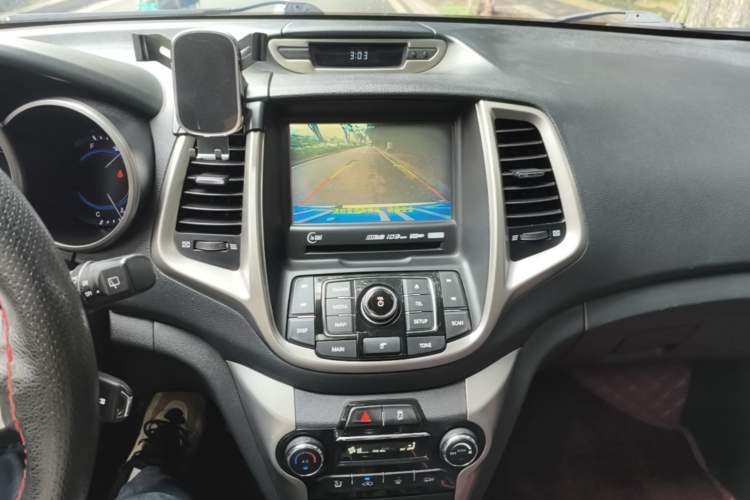 Used CHANGAN Eado 2015 1.6L Manual Junku Model China V Standard Audio And AC Panel
