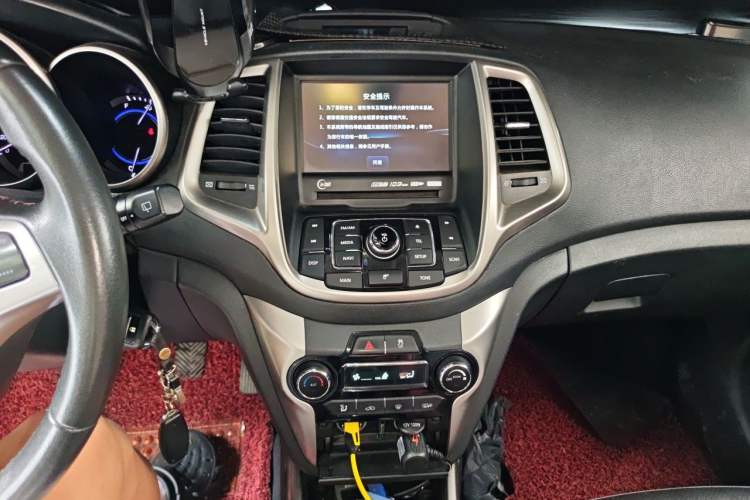 Used CHANGAN Eado 2015 1.6L Manual ZhiKu Model China V Standard Audio And AC Panel