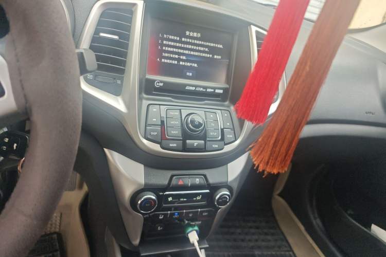 Used CHANGAN Eado 2015 1.6L Manual Junku Model China V Standard Audio And AC Panel