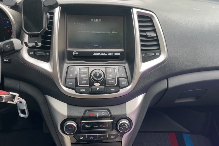Used CHANGAN Eado 2015 1.6L Manual Junku Model China V Standard Audio And AC Panel