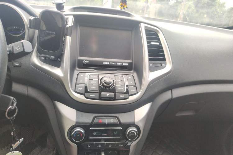Used CHANGAN Eado 2015 1.6L Manual Junku Model China V Standard Audio And AC Panel