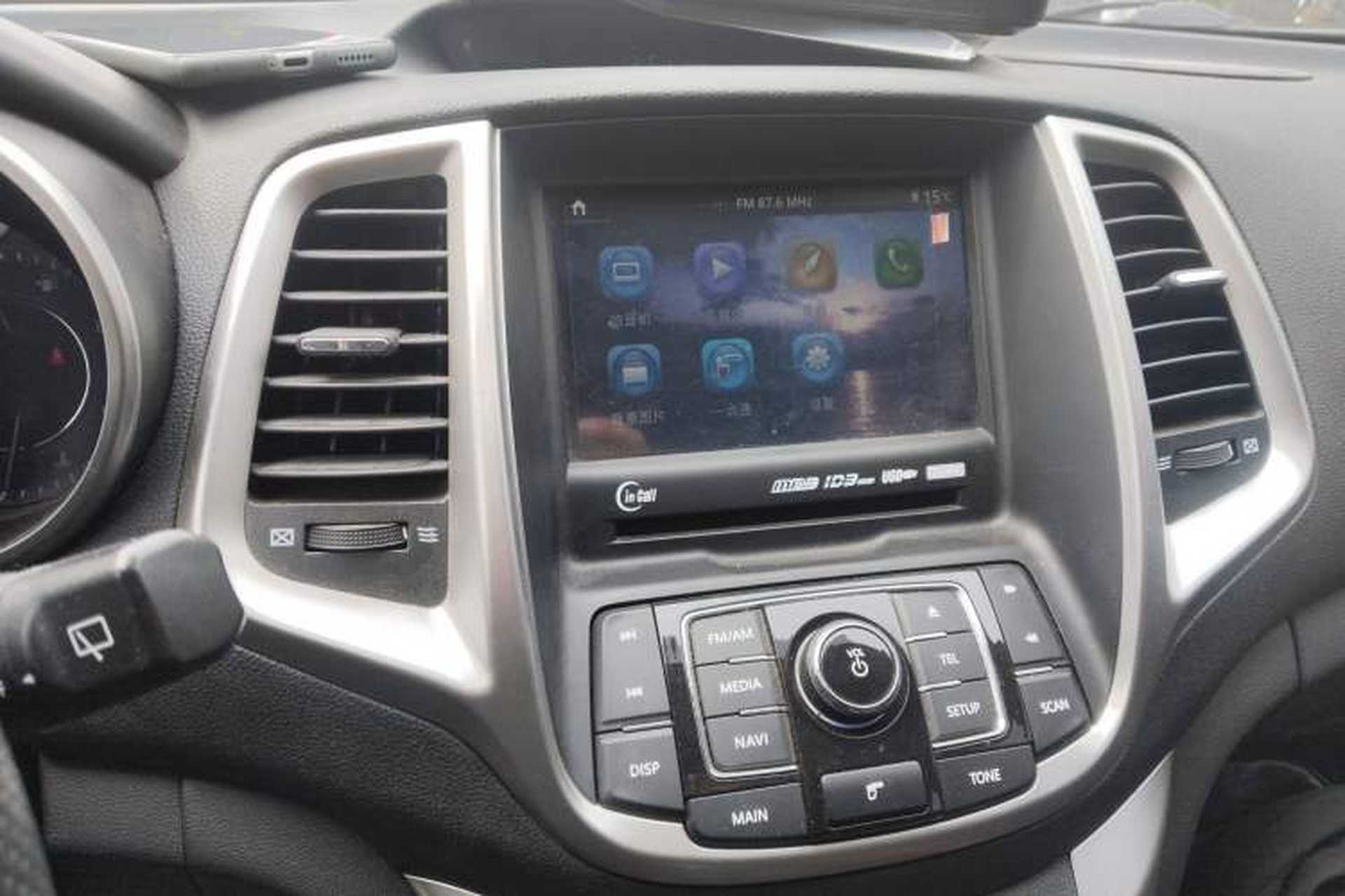 Used CHANGAN Eado 2015 1.6L Manual Junku Model China IV Standard Audio And AC Panel