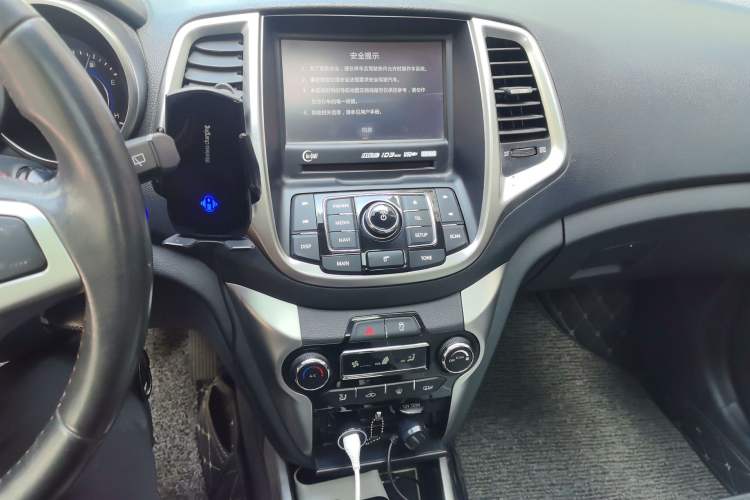 Used CHANGAN Eado 2015 1.6L Manual Shangkue Model China IV Audio And AC Panel