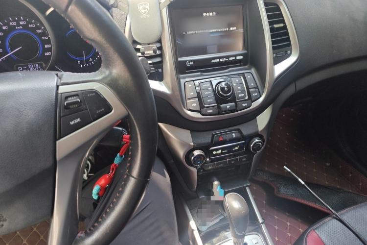 Used CHANGAN Eado 2015 1.6L Automatic Junku Model China IV Standard Audio And AC Panel