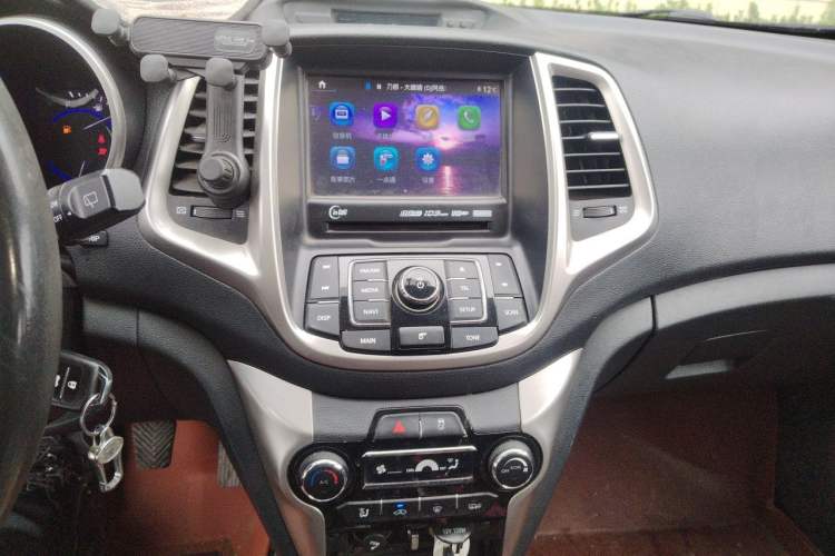 Used CHANGAN Eado 2015 1.6L Manual Junku Model China IV Standard Audio And AC Panel