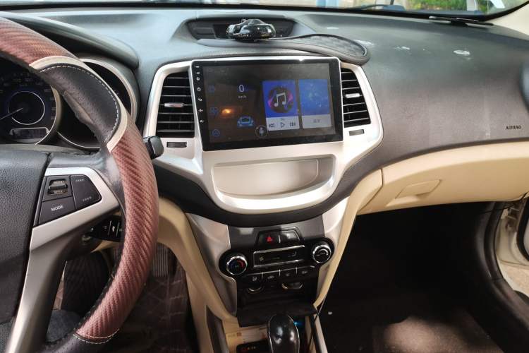 Used CHANGAN Eado 2015 1.6L Automatic Luxury Model Audio And AC Panel