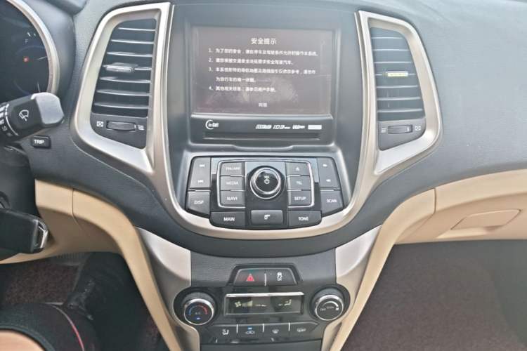 Used CHANGAN Eado 2015 1.6L Automatic Luxury Model Audio And AC Panel